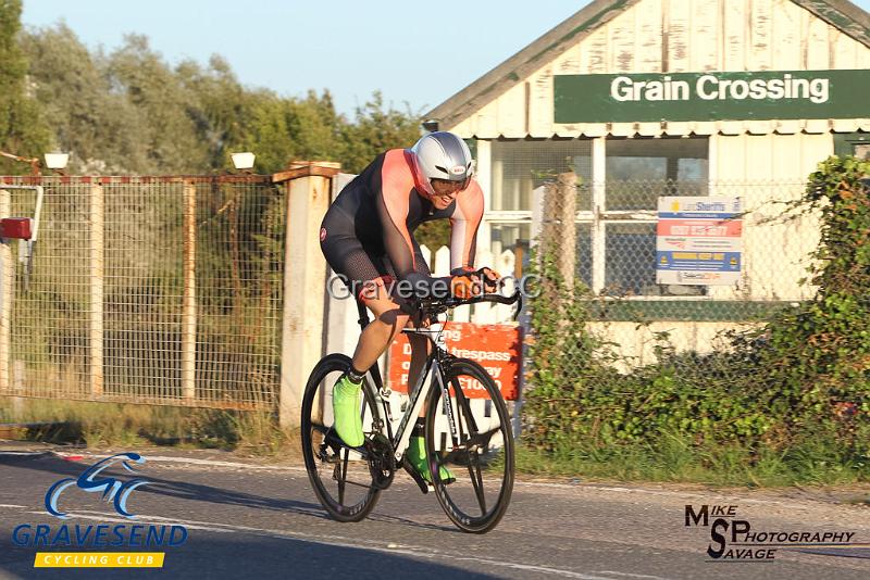 20180821-0353.jpg - Wigmore CC Rider David Bishop at GCC Evening 10 Time Trial 21-August-2018.  Isle of Grain, Kent.