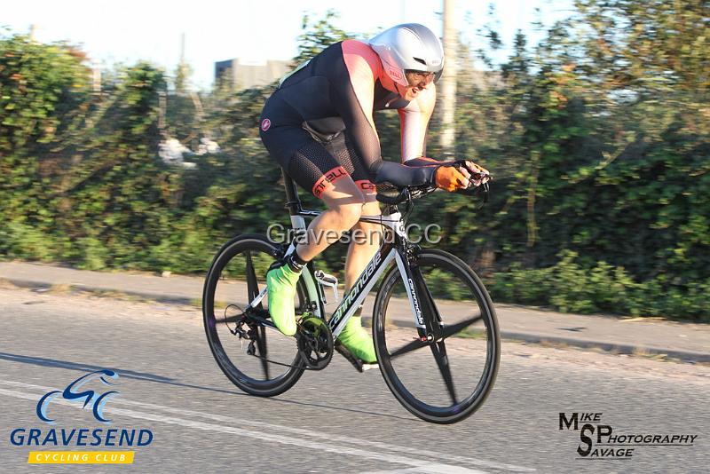 20180821-0356.jpg - Wigmore CC Rider David Bishop at GCC Evening 10 Time Trial 21-August-2018.  Isle of Grain, Kent.