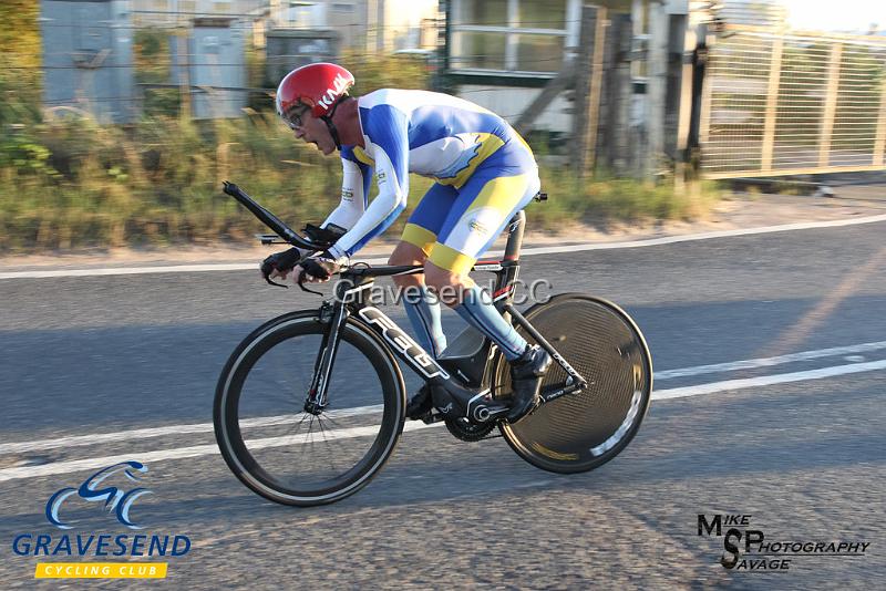 20180821-0363.jpg - CC Bexley Rider Gary Grayland at GCC Evening 10 Time Trial 21-August-2018.  Isle of Grain, Kent.