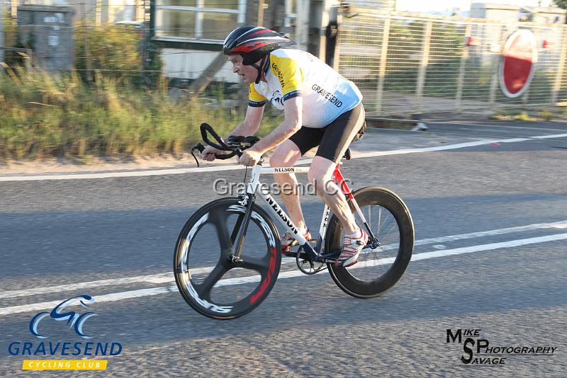 20180821-0398.jpg - GCC Rider Keith Ward at GCC Evening 10 Time Trial 21-August-2018.  Isle of Grain, Kent.