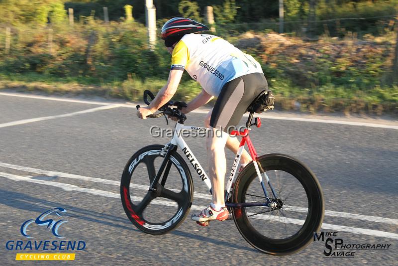 20180821-0403.jpg - GCC Rider Keith Ward at GCC Evening 10 Time Trial 21-August-2018.  Isle of Grain, Kent.