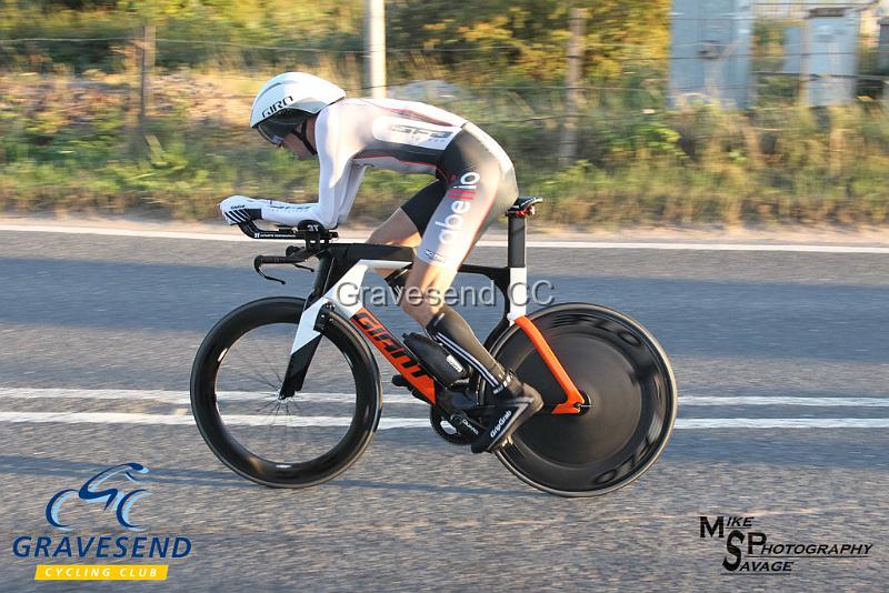 20180821-0455.jpg - Abellio SFA CC Rider Richard Jones at GCC Evening 10 Time Trial 21-August-2018.  Isle of Grain, Kent.