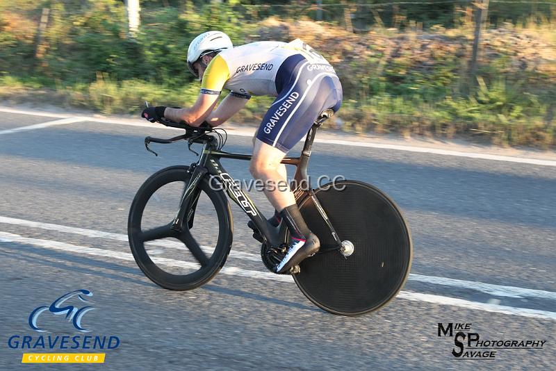20180821-0487.jpg - GCC Rider Steve Harrington at GCC Evening 10 Time Trial 21-August-2018.  Isle of Grain, Kent.