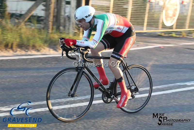 20180821-0521.jpg - Medway Velo Rider Steven Melia-Chamberlain at GCC Evening 10 Time Trial 21-August-2018.  Isle of Grain, Kent.