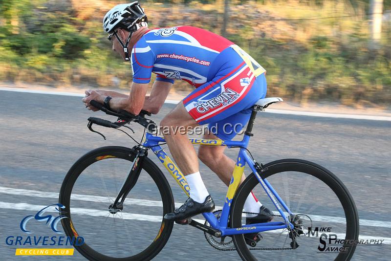 20180821-0546.jpg - GCC Rider Reg Smith at GCC Evening 10 Time Trial 21-August-2018.  Isle of Grain, Kent.