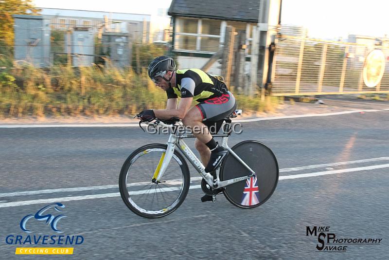 20180821-0586.jpg - Medway Tri Rider Tristan Hodges at GCC Evening 10 Time Trial 21-August-2018.  Isle of Grain, Kent.