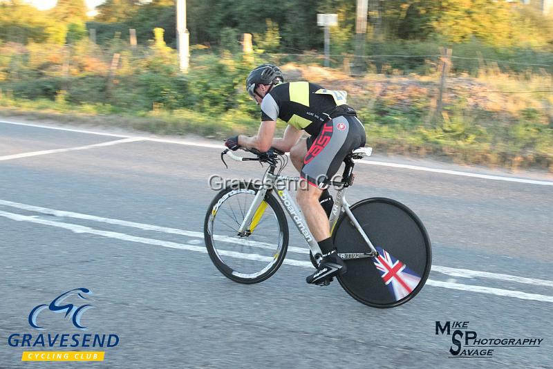 20180821-0589.jpg - Medway Tri Rider Tristan Hodges at GCC Evening 10 Time Trial 21-August-2018.  Isle of Grain, Kent.