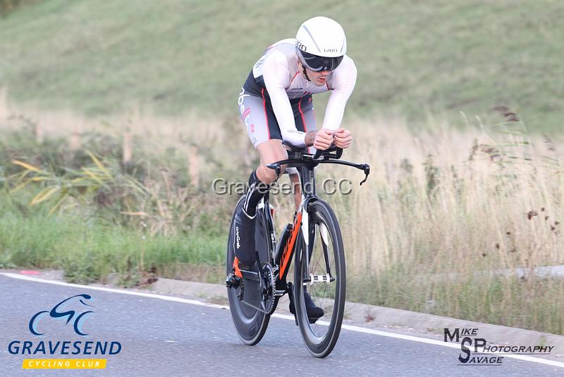 20180828-0184.jpg - Abellio SFA CC Rider Richard Jones at GCC Evening 10 Time Trial 28-August-2018.  Isle of Grain, Kent.