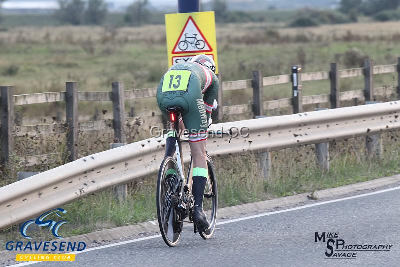 20180828-0215.jpg - Medway Velo Rider Lee Kingston at GCC Evening 10 Time Trial 28-August-2018.  Isle of Grain, Kent.