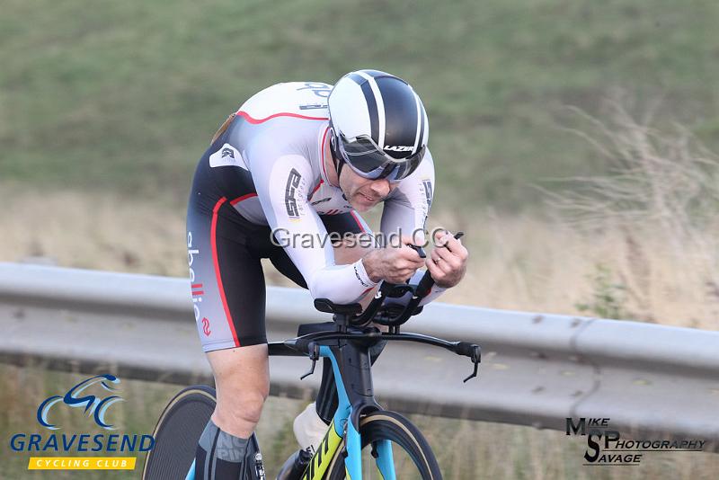 20180828-0262.jpg - Abellio SFA CC Rider Mark Baker at GCC Evening 10 Time Trial 28-August-2018.  Isle of Grain, Kent.