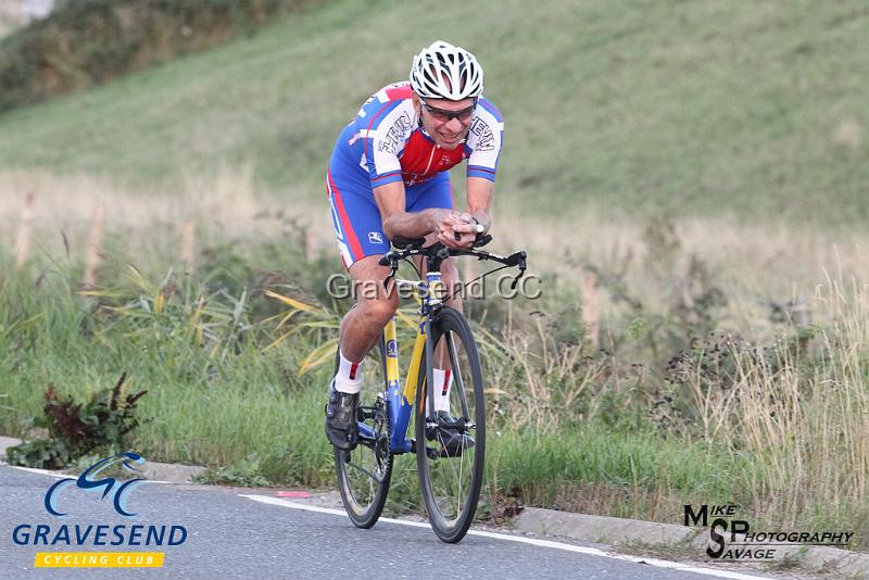 20180828-0280.jpg - GCC Rider Reg Smith at GCC Evening 10 Time Trial 28-August-2018.  Isle of Grain, Kent.