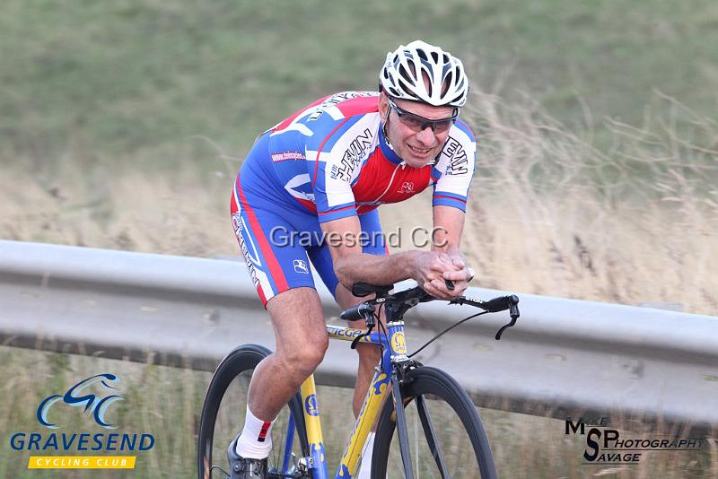 20180828-0287.jpg - GCC Rider Reg Smith at GCC Evening 10 Time Trial 28-August-2018.  Isle of Grain, Kent.