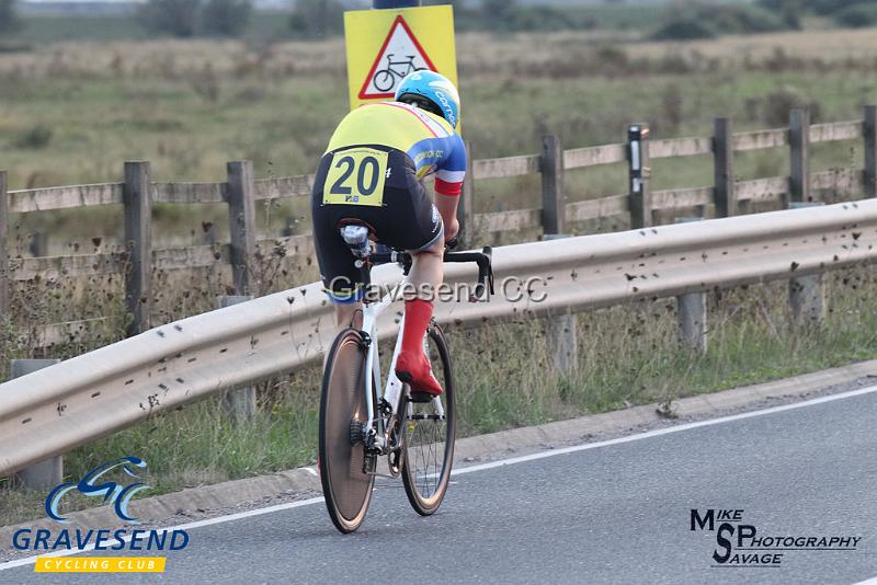 20180828-0326.jpg - Woolwich CC Rider Alex Pearson at GCC Evening 10 Time Trial 28-August-2018.  Isle of Grain, Kent.