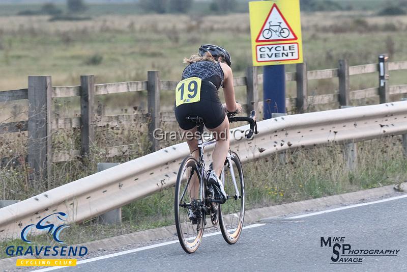 20180828-0345.jpg - Medway Tri Rider Lilly Gibbs at GCC Evening 10 Time Trial 28-August-2018.  Isle of Grain, Kent.