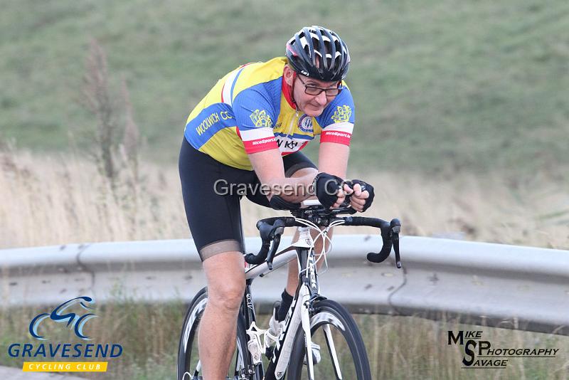20180828-0457.jpg - Woolwich CC Rider Jon Ives at GCC Evening 10 Time Trial 28-August-2018.  Isle of Grain, Kent.