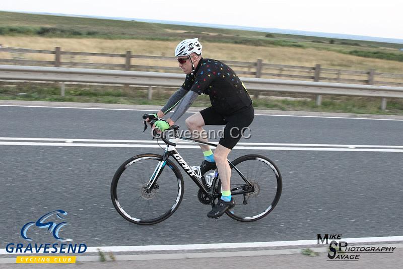 20180828-0487.jpg - GCC Rider Andy Bourner at GCC Evening 10 Time Trial 28-August-2018.  Isle of Grain, Kent.