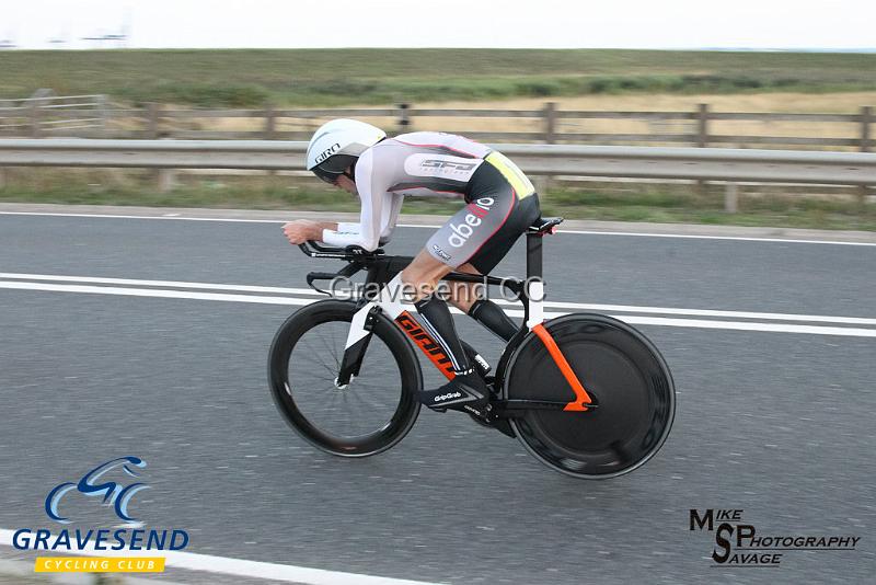 20180828-0498.jpg - Abellio SFA CC Rider Richard Jones at GCC Evening 10 Time Trial 28-August-2018.  Isle of Grain, Kent.