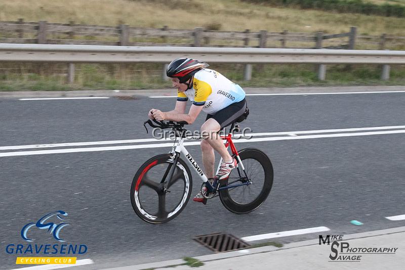 20180828-0519.jpg - GCC Rider Keith Ward at GCC Evening 10 Time Trial 28-August-2018.  Isle of Grain, Kent.