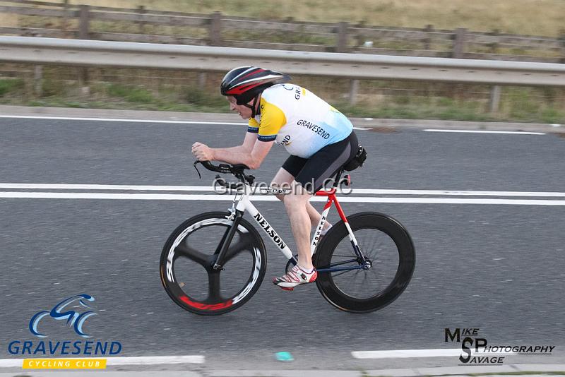 20180828-0521.jpg - GCC Rider Keith Ward at GCC Evening 10 Time Trial 28-August-2018.  Isle of Grain, Kent.