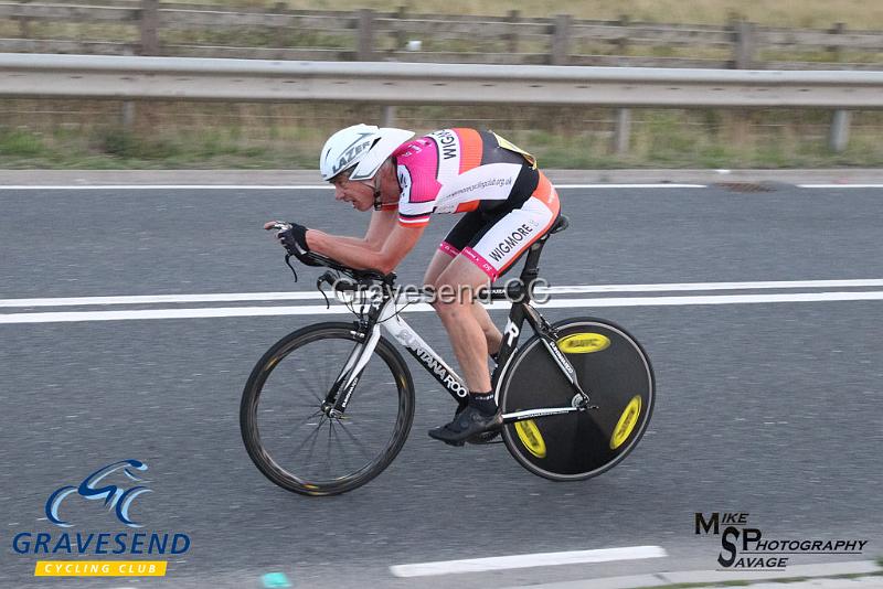 20180828-0532.jpg - Wigmore CC Rider Keith Walker at GCC Evening 10 Time Trial 28-August-2018.  Isle of Grain, Kent.