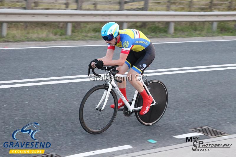 20180828-0584.jpg - Woolwich CC Rider Alex Pearson at GCC Evening 10 Time Trial 28-August-2018.  Isle of Grain, Kent.