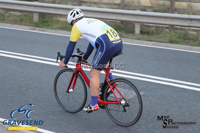 20180828-0635.jpg - GCC Rider Mike Harrington at GCC Evening 10 Time Trial 28-August-2018.  Isle of Grain, Kent.