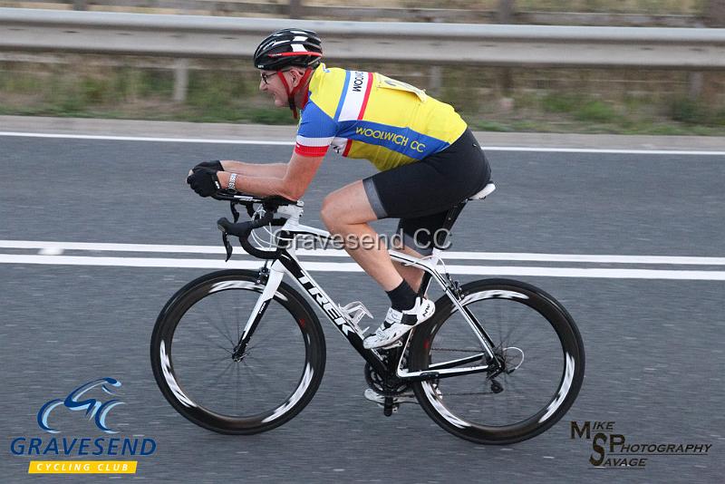 20180828-0669.jpg - Woolwich CC Rider Jon Ives at GCC Evening 10 Time Trial 28-August-2018.  Isle of Grain, Kent.