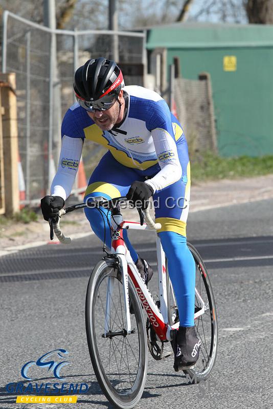 20190324-0479.jpg - CC Bexley Rider Gary Grayland at GCC Sunday 10 Time Trial 24-March-2019.  Course Q10/24 Isle of Grain, Kent.