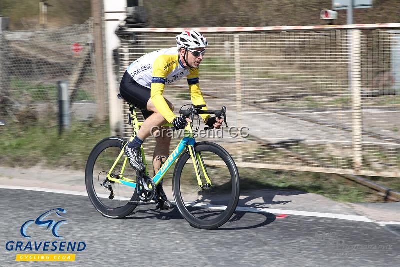 20190324-0687.jpg - GCC Rider Roger Turk at GCC Sunday 10 Time Trial 24-March-2019.  Course Q10/24 Isle of Grain, Kent.