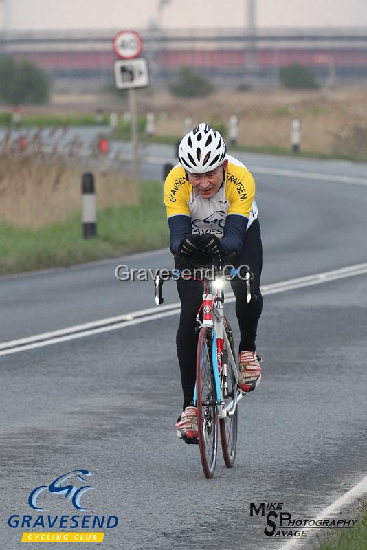 20190409-0011.jpg - GCC Rider Keith Ward at GCC Evening 10 Time Trial 09-April-2019.  Course Q10/24 Isle of Grain, Kent.