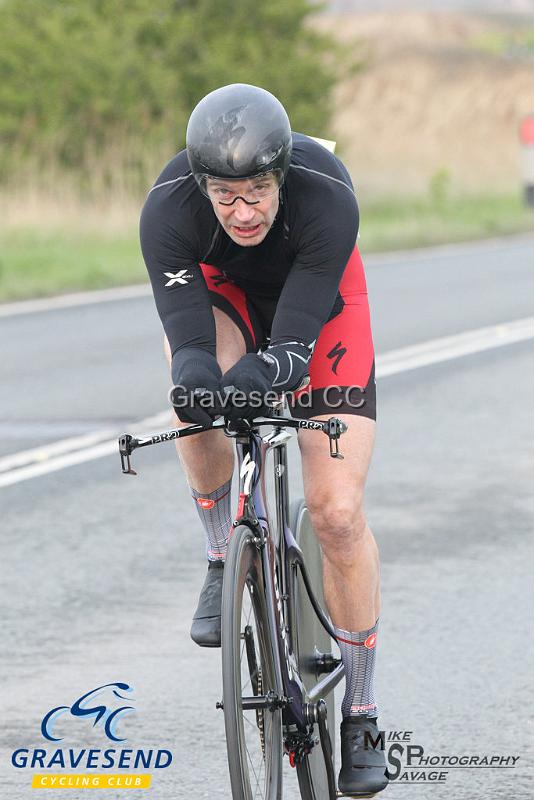 20190409-0031.jpg - GCC Rider Martin Jessup at GCC Evening 10 Time Trial 09-April-2019.  Course Q10/24 Isle of Grain, Kent.
