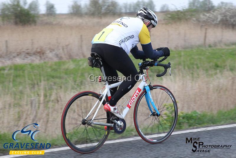 20190409-0112.jpg - GCC Rider Keith Ward at GCC Evening 10 Time Trial 09-April-2019.  Course Q10/24 Isle of Grain, Kent.