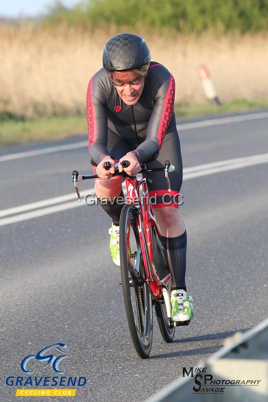 20190430-0037.jpg - Wigmore CC Rider Antony Bee at GCC Evening 10 Time Trial 30-April-2019.  Course Q10/24 Isle of Grain, Kent.
