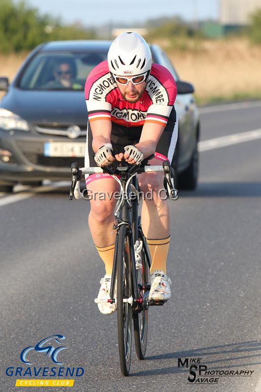 20190430-0055.jpg - Wigmore CC Rider Phil Appleby at GCC Evening 10 Time Trial 30-April-2019.  Course Q10/24 Isle of Grain, Kent.