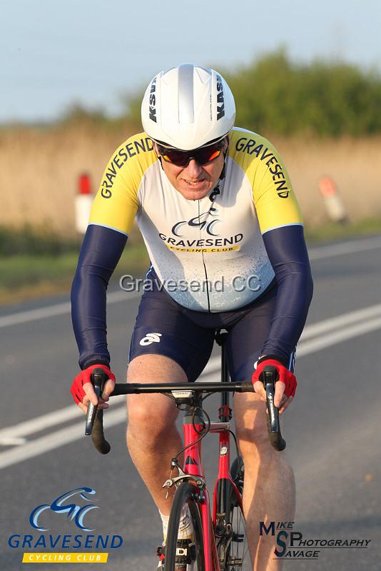 20190430-0148.jpg - GCC Rider Mike Harrington at GCC Evening 10 Time Trial 30-April-2019.  Course Q10/24 Isle of Grain, Kent.