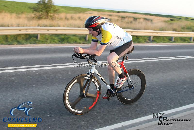 20190430-0223.jpg - GCC Rider Keith Ward at GCC Evening 10 Time Trial 30-April-2019.  Course Q10/24 Isle of Grain, Kent.