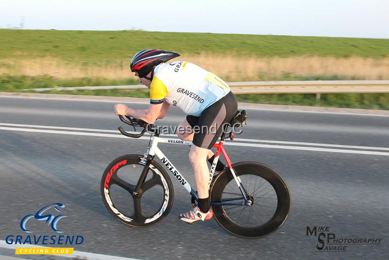 20190430-0226.jpg - GCC Rider Keith Ward at GCC Evening 10 Time Trial 30-April-2019.  Course Q10/24 Isle of Grain, Kent.