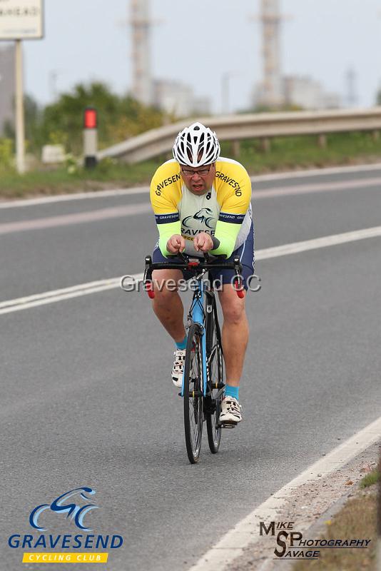 20190507-0009.jpg - GCC Rider Edward Crocker at GCC Evening 10 Time Trial 07-May-2019.  Course Q10/24 Isle of Grain, Kent.