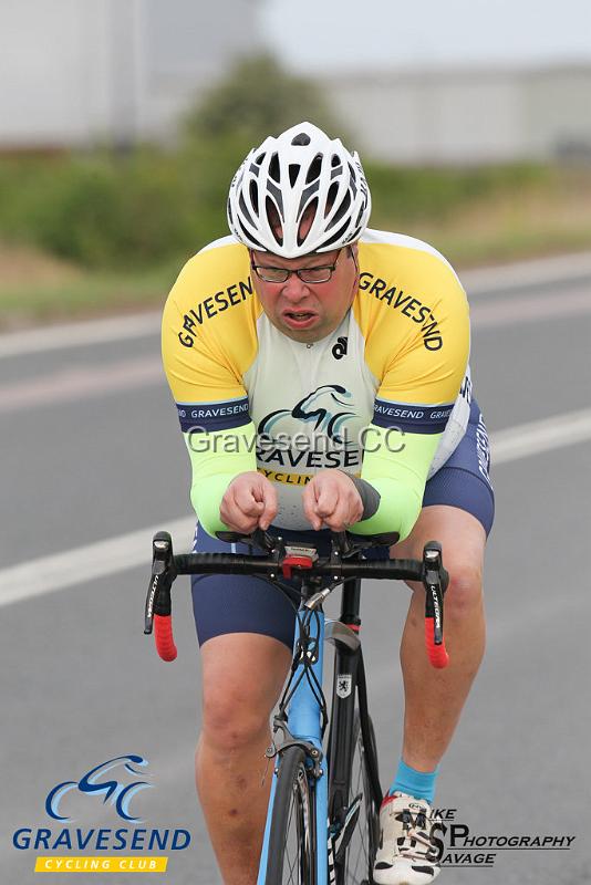20190507-0015.jpg - GCC Rider Edward Crocker at GCC Evening 10 Time Trial 07-May-2019.  Course Q10/24 Isle of Grain, Kent.