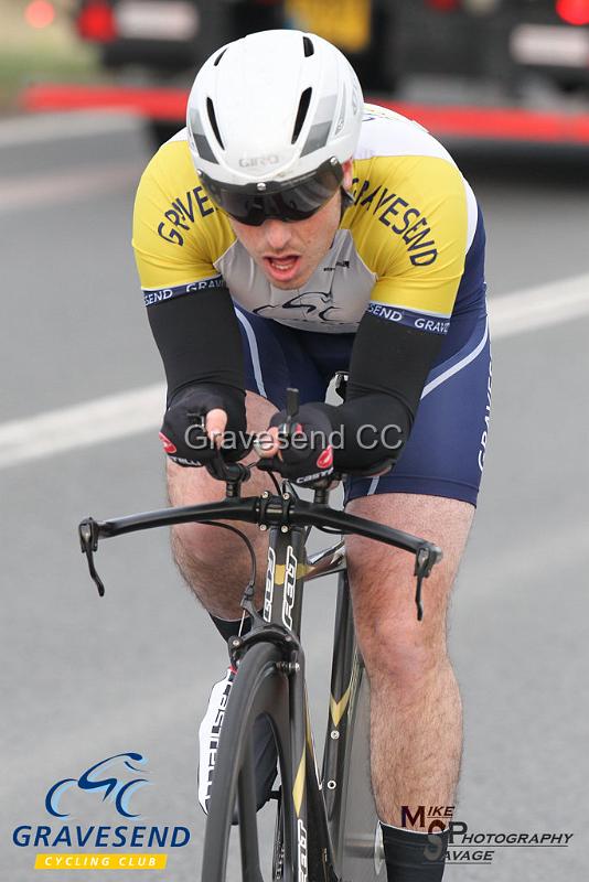 20190507-0043.jpg - GCC Rider Steve Harrington at GCC Evening 10 Time Trial 07-May-2019.  Course Q10/24 Isle of Grain, Kent.
