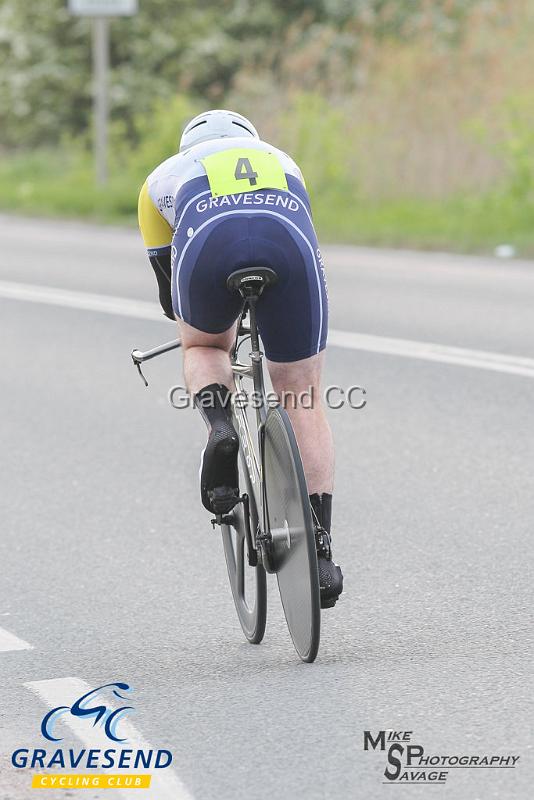 20190507-0046.jpg - GCC Rider Steve Harrington at GCC Evening 10 Time Trial 07-May-2019.  Course Q10/24 Isle of Grain, Kent.