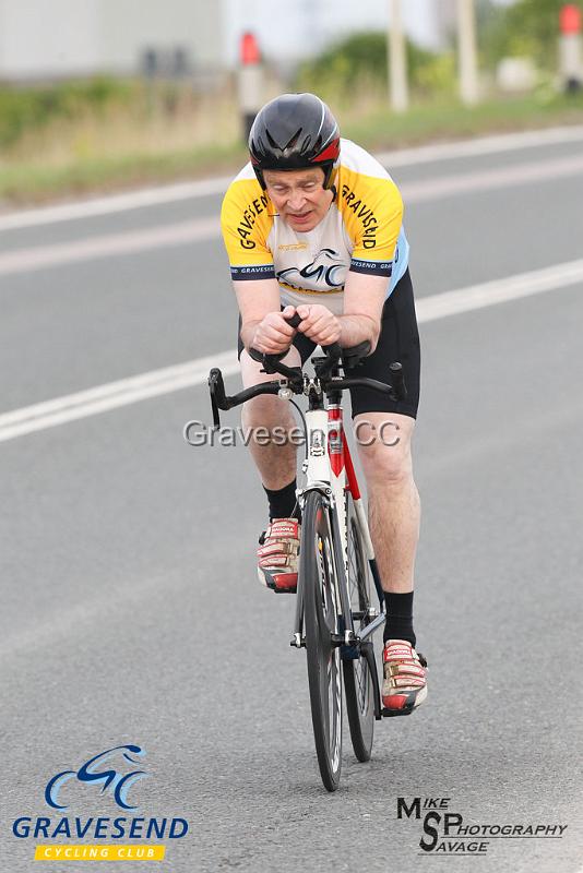 20190507-0054.jpg - GCC Rider Keith Ward at GCC Evening 10 Time Trial 07-May-2019.  Course Q10/24 Isle of Grain, Kent.