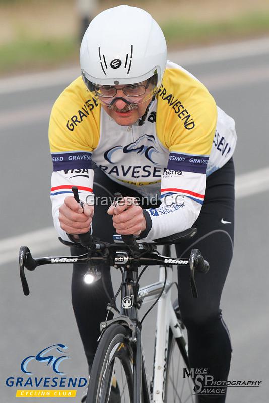 20190507-0081.jpg - GCC Rider Dave Barnes at GCC Evening 10 Time Trial 07-May-2019.  Course Q10/24 Isle of Grain, Kent.
