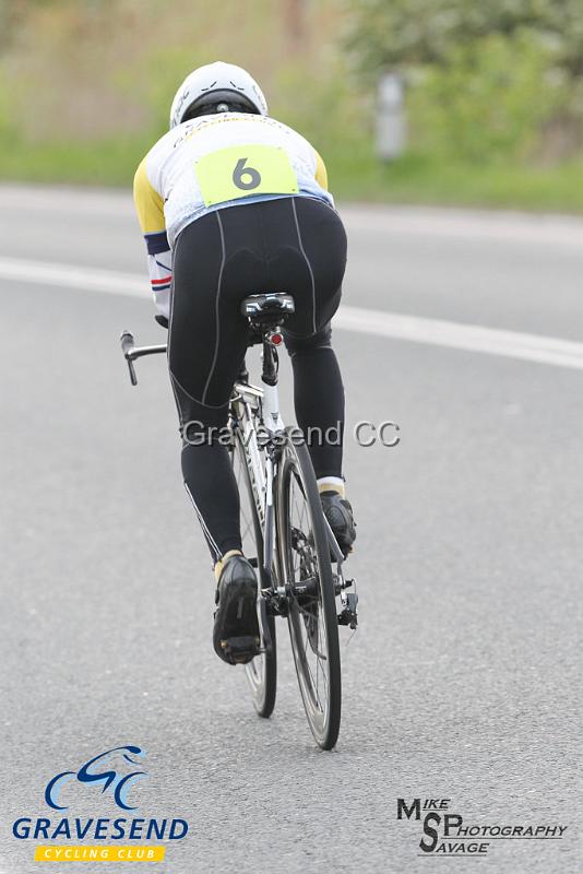 20190507-0082.jpg - GCC Rider Dave Barnes at GCC Evening 10 Time Trial 07-May-2019.  Course Q10/24 Isle of Grain, Kent.