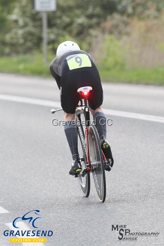 20190507-0124.jpg - Colour-Tech RT Rider Martin Jones at GCC Evening 10 Time Trial 07-May-2019.  Course Q10/24 Isle of Grain, Kent.