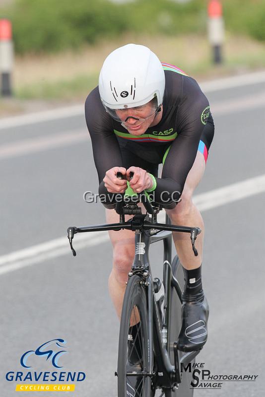 20190507-0145.jpg - CASP Rider James Amy at GCC Evening 10 Time Trial 07-May-2019.  Course Q10/24 Isle of Grain, Kent.