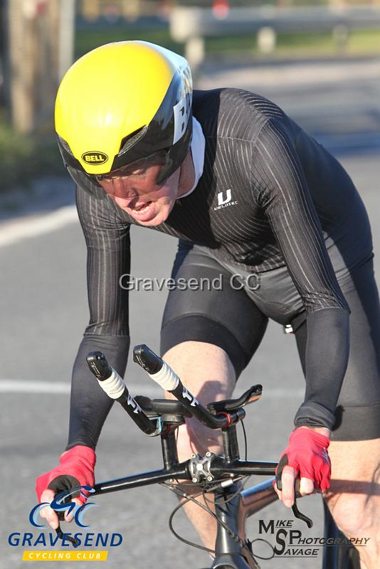 20190514-0056.jpg - Direct Power CT Rider David Churchill at GCC Evening 10 Time Trial 14-May-2019.  Course Q10/24 Isle of Grain, Kent.