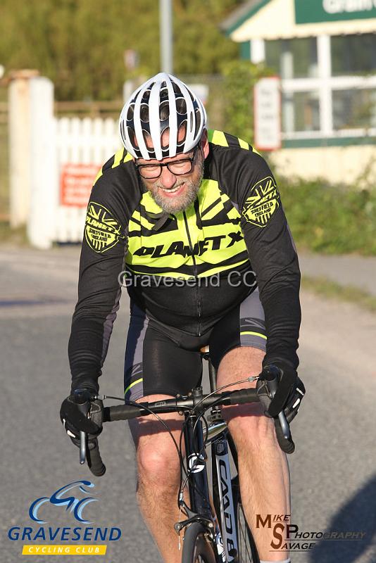 20190514-0082.jpg - Bigfoot CC Rider Ian at GCC Evening 10 Time Trial 14-May-2019.  Course Q10/24 Isle of Grain, Kent.