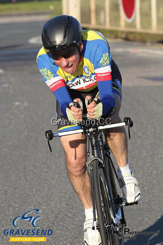 20190514-0096.jpg - Woolwich CC Rider David Farrell at GCC Evening 10 Time Trial 14-May-2019.  Course Q10/24 Isle of Grain, Kent.