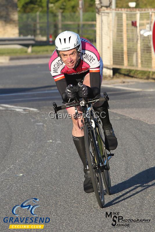 20190514-0105.jpg - Wigmore CC Rider Keith Walker at GCC Evening 10 Time Trial 14-May-2019.  Course Q10/24 Isle of Grain, Kent.